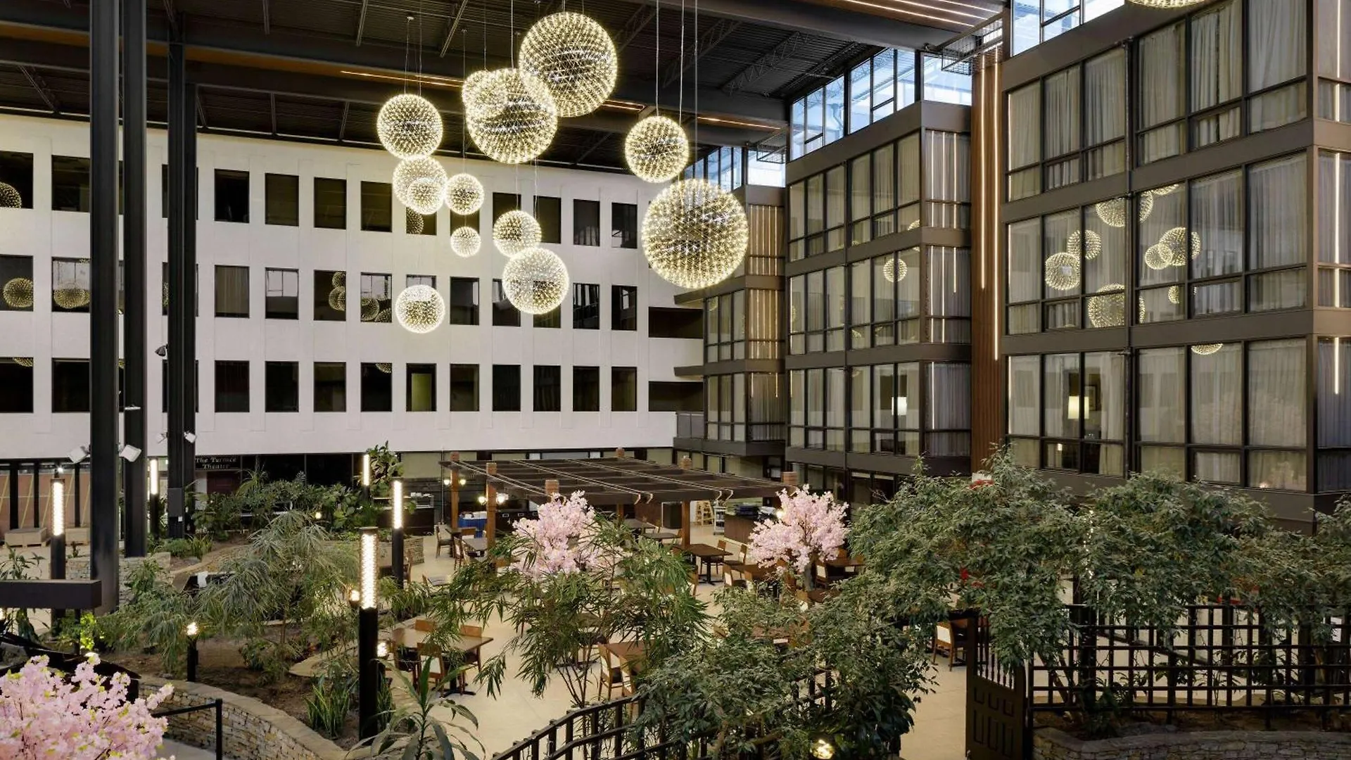 Wyndham Edmonton Hotel And Conference Centre 4*,  Канада