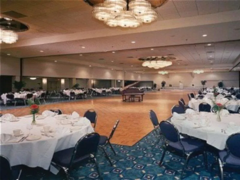 Wyndham Edmonton Hotel And Conference Centre