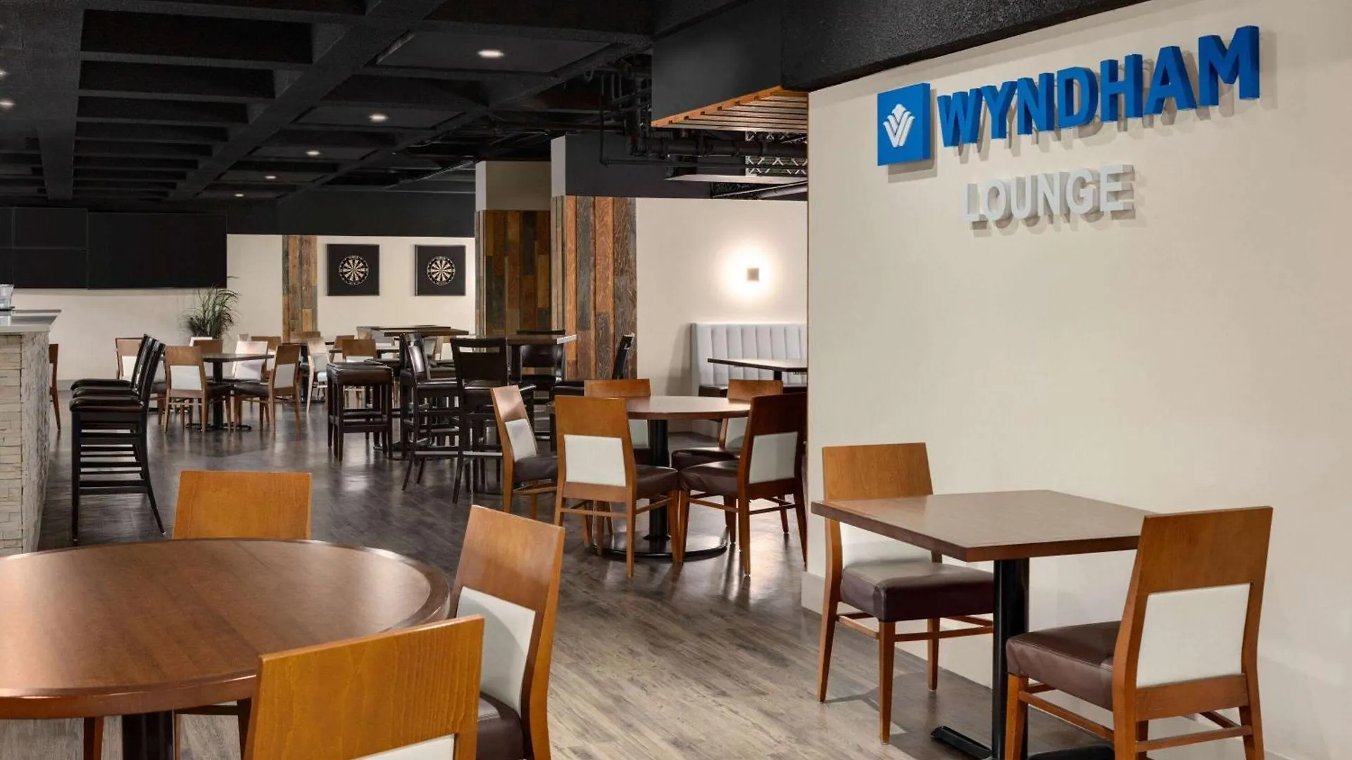 Wyndham Edmonton Hotel And Conference Centre